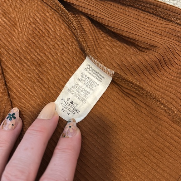 I Joah Side Slit Ribbed High Waist Midi Length Bodycon Skirt Camel/Tan/Brown (S) - Picture 2 of 3